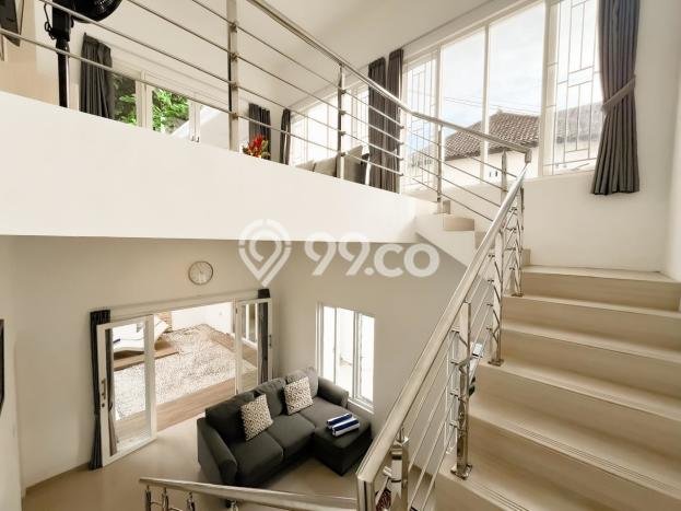 Vila Terawat Kawasan , Luas 150m2m², Lingkungan Asri dan nyaman Vila Terawat Kawasan , Luas 150m2m², Lingkungan Asri dan nyaman