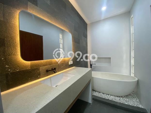 LOKASI STRATEGIS! Vila di , Luas 135m2m², Lingkungan Strategis LOKASI STRATEGIS! Vila di , Luas 135m2m², Lingkungan Strategis