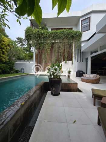 Vila Kawasan , Area 400m2m², Dekat ke Pusat Kota Vila Kawasan , Area 400m2m², Dekat ke Pusat Kota