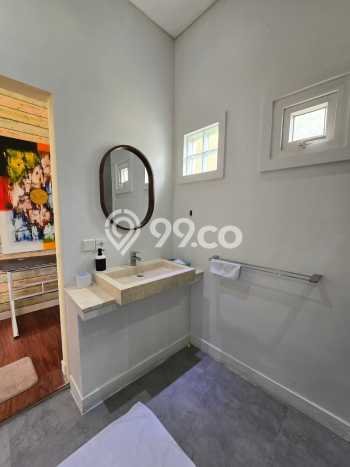 Vila Nyaman Kawasan , Luas 300m2m², Pemandangan Menarik sekitar Vila Nyaman Kawasan , Luas 300m2m², Pemandangan Menarik sekitar