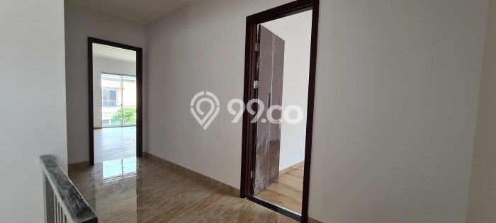 Rumah Elit Modern Tanpa Renovasi di Golf Island Jakarta Utara Rumah Elit Modern Tanpa Renovasi di Golf Island Jakarta Utara