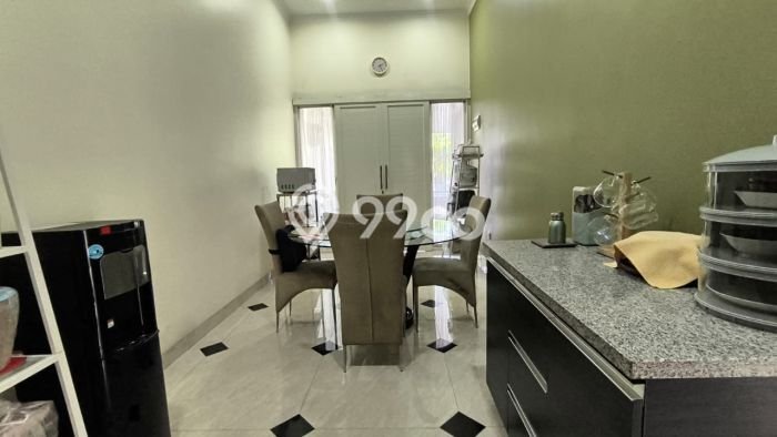 Ready to Use! Luxury House LT 216m2 Desain Modern di Kemang Pratama Ready to Use! Luxury House LT 216m2 Desain Modern di Kemang Pratama