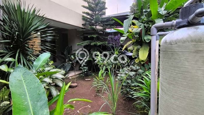 Dijual Rumah Mewah Elegan Dengan View Eksklusif di Pondok Betung, Tangerang Dijual Rumah Mewah Elegan Dengan View Eksklusif di Pondok Betung, Tangerang