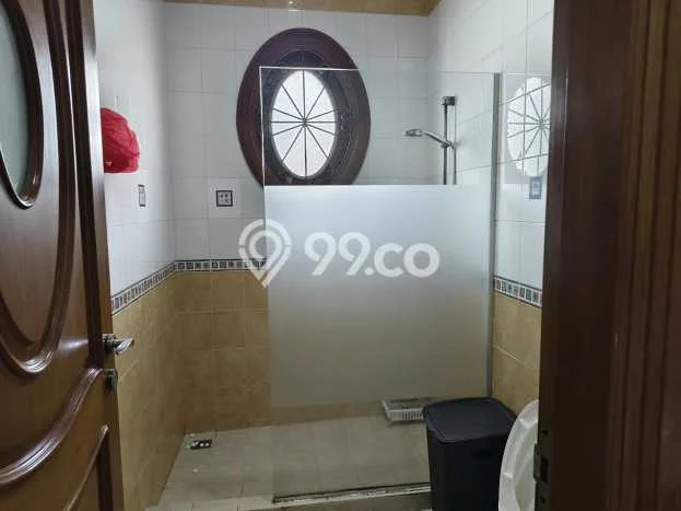 Lokasi strategis! Rumah siap huni dikontrakkan di Kelapa Gading LB 400m2 Lokasi strategis! Rumah siap huni dikontrakkan di Kelapa Gading LB 400m2