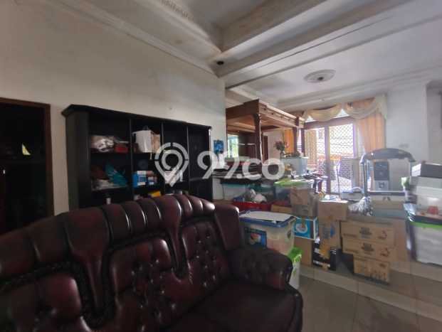 Siap Huni Rumah Mewah 8 Kamar di Cempaka Putih Dekat ke Mana Saja Siap Huni Rumah Mewah 8 Kamar di Cempaka Putih Dekat ke Mana Saja