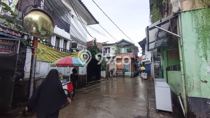 Siap Huni Hunian Elit 7 Kamar di Kebayoran Baru Dekat ke Mana Saja Siap Huni Hunian Elit 7 Kamar di Kebayoran Baru Dekat ke Mana Saja
