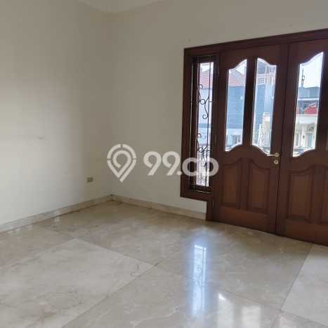 Lokasi strategis! Rumah siap huni dikontrakkan di Kelapa Gading LB 400m2 Lokasi strategis! Rumah siap huni dikontrakkan di Kelapa Gading LB 400m2