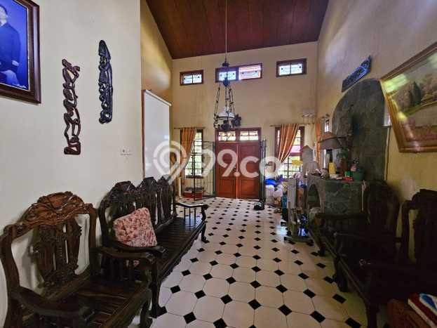 Vila Strategis Kawasan Cipanas, Area 2040m2m², Akses ke berbagai fasilitas Vila Strategis Kawasan Cipanas, Area 2040m2m², Akses ke berbagai fasilitas