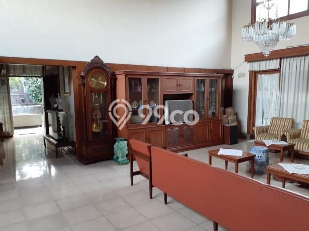 Rumah Mewah LB 385m2 Siap Huni Desain Elegan di Hegarmanah, Bandung Rumah Mewah LB 385m2 Siap Huni Desain Elegan di Hegarmanah, Bandung