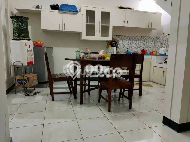 Rumah Asri dengan 3 Kamar Tidur di Lokasi Antapani, Bandung Rumah Asri dengan 3 Kamar Tidur di Lokasi Antapani, Bandung