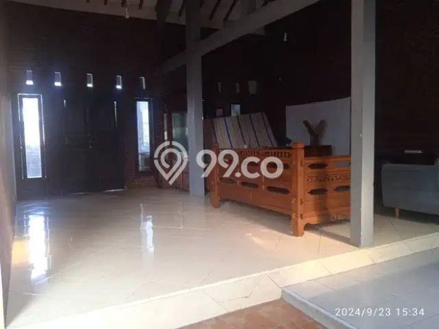 Jual Rumah Bagus Siap Huni LB 250m2 di Arcamanik, Bandung Jual Rumah Bagus Siap Huni LB 250m2 di Arcamanik, Bandung