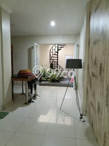 Ready to Use! Luxury House LT 140m2 Desain Modern di Buah Batu Ready to Use! Luxury House LT 140m2 Desain Modern di Buah Batu