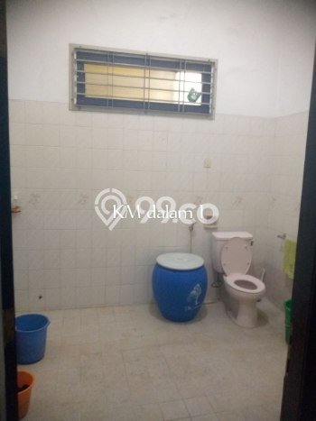 Rumah di Riau, Bandung, Luas 425m2m² Bangunan 280m2m² Rumah di Riau, Bandung, Luas 425m2m² Bangunan 280m2m²