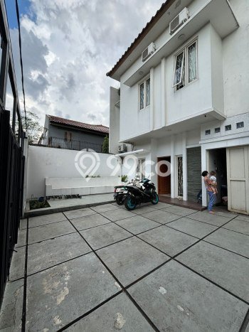 Rumah Luas Asri 4 KT Siap Huni di Buah Batu Bandung Rumah Luas Asri 4 KT Siap Huni di Buah Batu Bandung