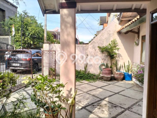 Kesempatan Investasi Rumah Terawat di Kawasan BKR, Bandung Kesempatan Investasi Rumah Terawat di Kawasan BKR, Bandung