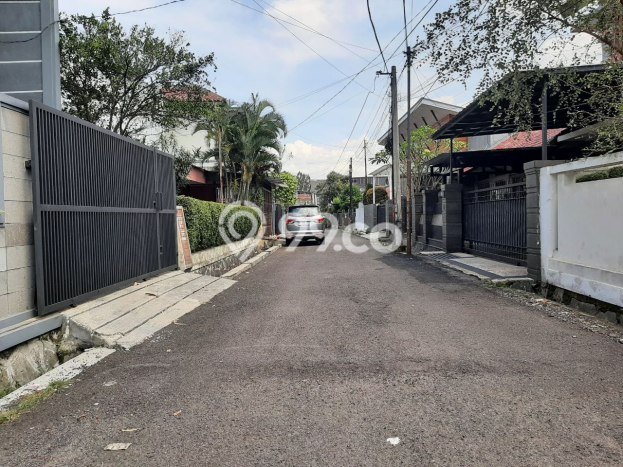 Rumah Modern 5 Kamar LT 145m2 di Turangga Rumah Modern 5 Kamar LT 145m2 di Turangga