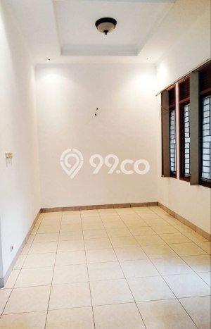 Dijual Hunian Rumah Nyaman 4 Kamar di Soekarno Hatta, Bandung Dijual Hunian Rumah Nyaman 4 Kamar di Soekarno Hatta, Bandung