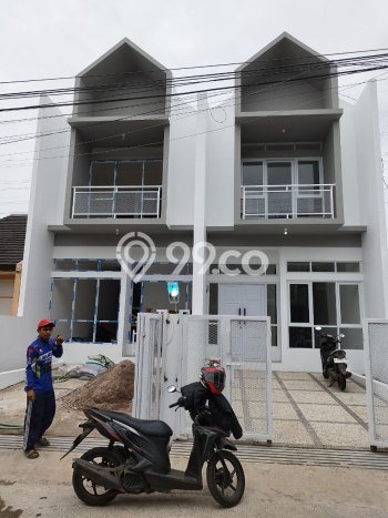 LOKASI PREMIUM! Rumah Berkembang area Arcamanik, LT 84m2m² Bangunan 135m2m² LOKASI PREMIUM! Rumah Berkembang area Arcamanik, LT 84m2m² Bangunan 135m2m²