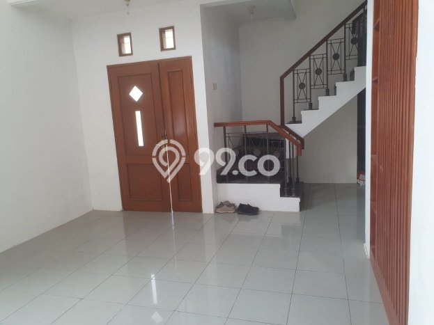 Rumah Nyaman di Cigadung, Bandung, Luas 176m² LB 132m² Rumah Nyaman di Cigadung, Bandung, Luas 176m² LB 132m²
