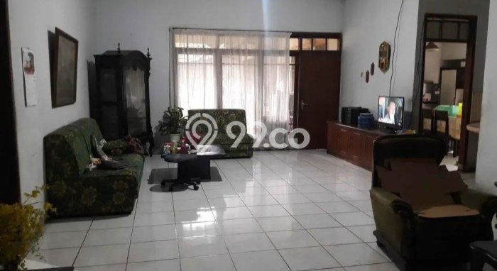 For Sale! Luxury House LT 590m2 Desain Modern di Turangga For Sale! Luxury House LT 590m2 Desain Modern di Turangga