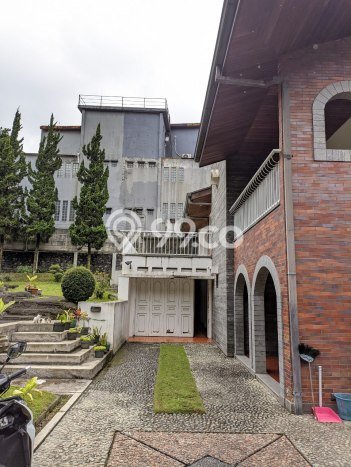 Rumah Luxury Modern Siap Huni di Setra Sari Bandung Rumah Luxury Modern Siap Huni di Setra Sari Bandung