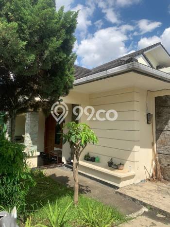 Rumah Luxury Modern Tanpa Renovasi di Buah Batu Bandung Rumah Luxury Modern Tanpa Renovasi di Buah Batu Bandung