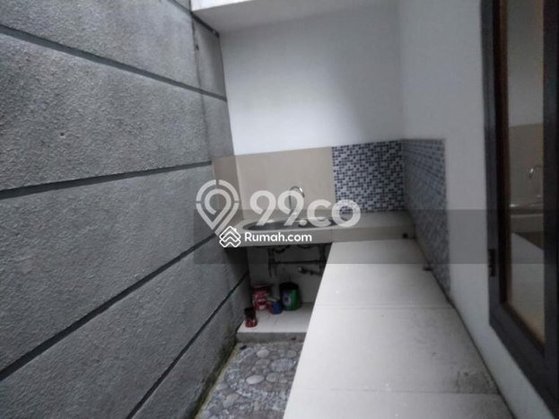 Rumah Modern 5 Kamar LT 145m2 di Turangga Rumah Modern 5 Kamar LT 145m2 di Turangga