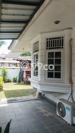 For Sale! Luxury House LT 271m2 Desain Elegan di Turangga For Sale! Luxury House LT 271m2 Desain Elegan di Turangga