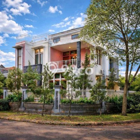 Dijual Rumah Premium dengan Fasilitas Sekitar Komplit di Batununggal, Bandung Dijual Rumah Premium dengan Fasilitas Sekitar Komplit di Batununggal, Bandung