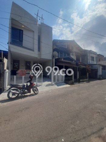 PENAWARAN TERBAIK! Rumah Strategis area Turangga, Luas 100m² Bangunan 150m² PENAWARAN TERBAIK! Rumah Strategis area Turangga, Luas 100m² Bangunan 150m²