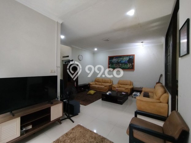 Rumah Strategis Minimalis Lb 160m2 di Antapani, Bandung Rumah Strategis Minimalis Lb 160m2 di Antapani, Bandung