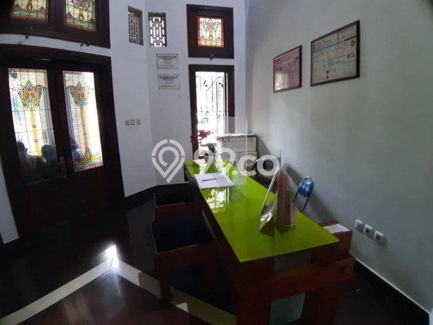 Rumah Mewah LB 408m2 Siap Pakai Desain Elegan di Riau, Bandung Rumah Mewah LB 408m2 Siap Pakai Desain Elegan di Riau, Bandung