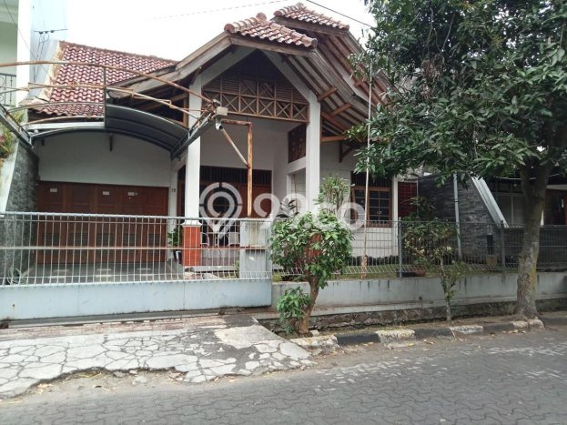 For Sale! Luxury House LT 302m2 Desain Modern di Cikutra For Sale! Luxury House LT 302m2 Desain Modern di Cikutra