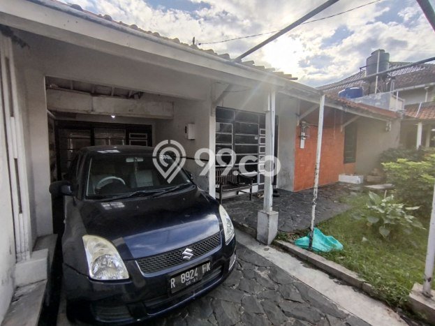 Hunian Cantik Modern Lb 155m2 di Arcamanik, Bandung Hunian Cantik Modern Lb 155m2 di Arcamanik, Bandung