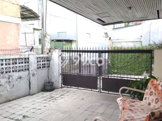 Rumah Luxury Modern Siap Huni di Burangrang Bandung Rumah Luxury Modern Siap Huni di Burangrang Bandung