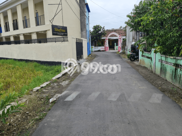 Tanah Kosong Dijual di Sleman dengan Area 300m2 Tanah Kosong Dijual di Sleman dengan Area 300m2