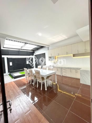 For Sale Rumah 5 Kamar Lokasi Strategis Nyaman dan Strategis di Ngaglik For Sale Rumah 5 Kamar Lokasi Strategis Nyaman dan Strategis di Ngaglik