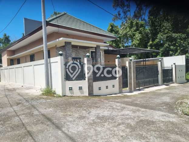 Dijual Rumah Strategis Bagus Punya 9 KT di Ngaglik Sleman SHM Dijual Rumah Strategis Bagus Punya 9 KT di Ngaglik Sleman SHM