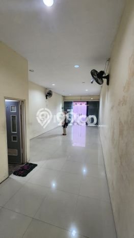 Ruko Area Komersial Kawasan Gondokusuman, Luas 105m², Jalan Utama Ruko Area Komersial Kawasan Gondokusuman, Luas 105m², Jalan Utama