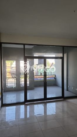 Ruko untuk Disewa di Pusat Sleman Luas Bangunan 190m2 Ruko untuk Disewa di Pusat Sleman Luas Bangunan 190m2