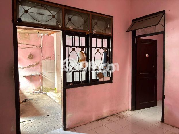 Rumah Asri area Gondokusuman, 2 KT, Area Tenang, Luas 254m² Bangunan 170m² Rumah Asri area Gondokusuman, 2 KT, Area Tenang, Luas 254m² Bangunan 170m²