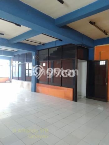 Ruko Kawasan Condong Catur, Luas 265m², Lokasi Strategis Ruko Kawasan Condong Catur, Luas 265m², Lokasi Strategis
