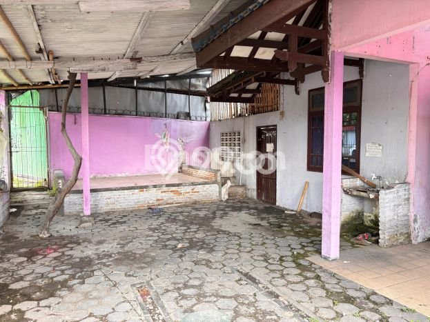 Rumah Asri area Gondokusuman, 2 KT, Area Tenang, Luas 254m² Bangunan 170m² Rumah Asri area Gondokusuman, 2 KT, Area Tenang, Luas 254m² Bangunan 170m²