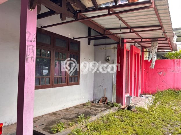 Rumah Asri area Gondokusuman, 2 KT, Area Tenang, Luas 254m² Bangunan 170m² Rumah Asri area Gondokusuman, 2 KT, Area Tenang, Luas 254m² Bangunan 170m²