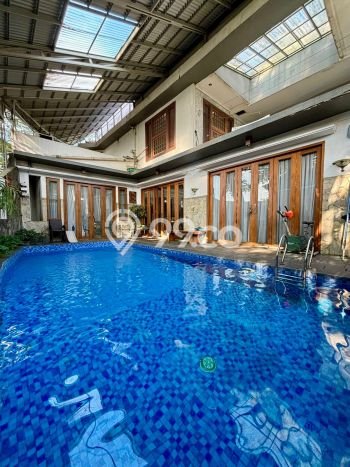 Rumah Luxury Modern Tanpa Renovasi di Bintaro Tangerang Selatan Rumah Luxury Modern Tanpa Renovasi di Bintaro Tangerang Selatan