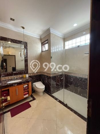 Rumah Luxury Modern Siap Huni di Pejompongan Jakarta Pusat Rumah Luxury Modern Siap Huni di Pejompongan Jakarta Pusat