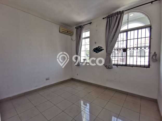 SEGERA MILIKI! Rumah area Pantai Indah Kapuk, Jakarta Utara, LT 180m² LB 280m² SEGERA MILIKI! Rumah area Pantai Indah Kapuk, Jakarta Utara, LT 180m² LB 280m²