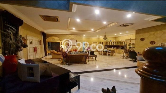 HARGA SPECIAL! Rumah Asri lokasi Pantai Indah Kapuk, Luas 804m² Bangunan 554m² HARGA SPECIAL! Rumah Asri lokasi Pantai Indah Kapuk, Luas 804m² Bangunan 554m²