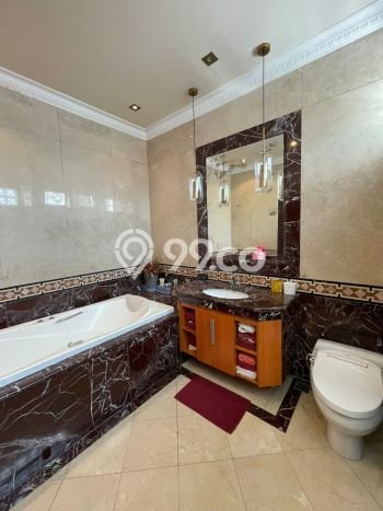 Rumah Luxury Modern Siap Huni di Pejompongan Jakarta Pusat Rumah Luxury Modern Siap Huni di Pejompongan Jakarta Pusat