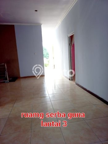 For Sale Rumah 5 Kamar Lokasi Strategis Nyaman dan Strategis di Serpong Utara For Sale Rumah 5 Kamar Lokasi Strategis Nyaman dan Strategis di Serpong Utara